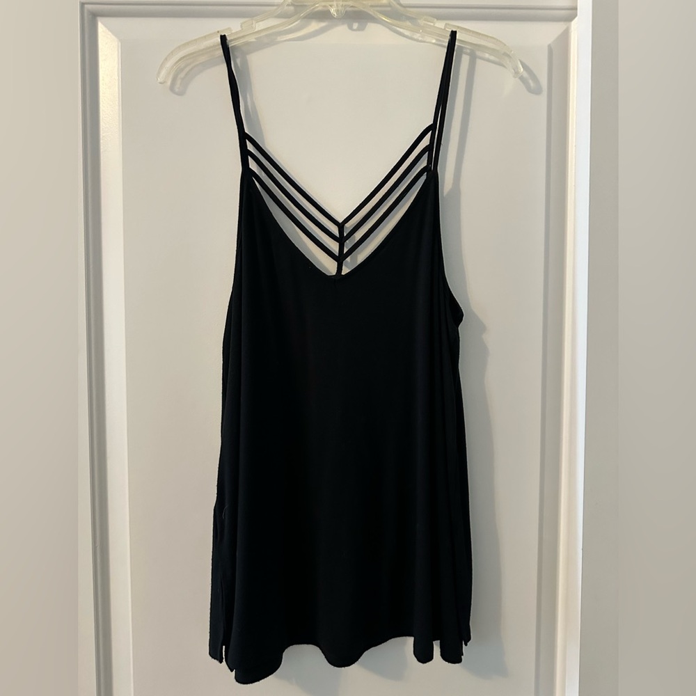 Black strapy tank. Size L